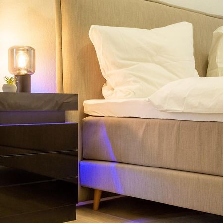 Apartmán Massagesessel, King-Sized Bed, Billardtisch, 2 Couches Berlín Exteriér fotografie